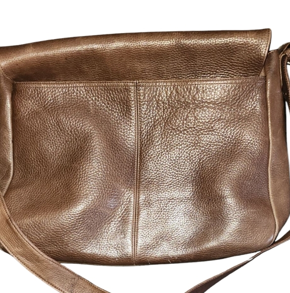 Vintage Eddie Bauer Messenger Bag. 100 % authentic leather. - Picture 4 of 15